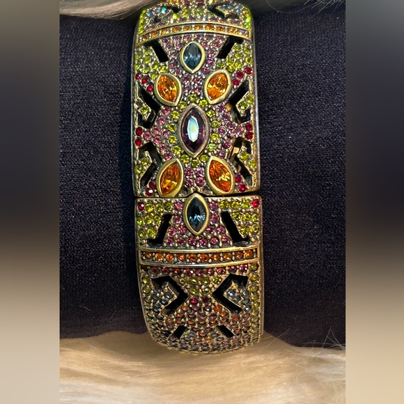 Heidi Daus PeekaBoo Watch. Encrusted SwarovskiCrystals. Vibrant Gem Stone Colors - Picture 3 of 13